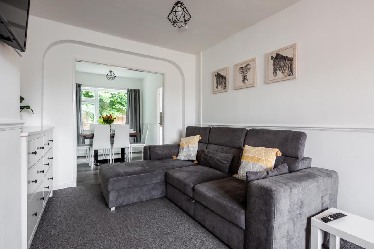 Вилла 1 Mile To Etihad Stadium & Coop Arena, Free Parking, 7 Ppl Манчестер Экстерьер фото