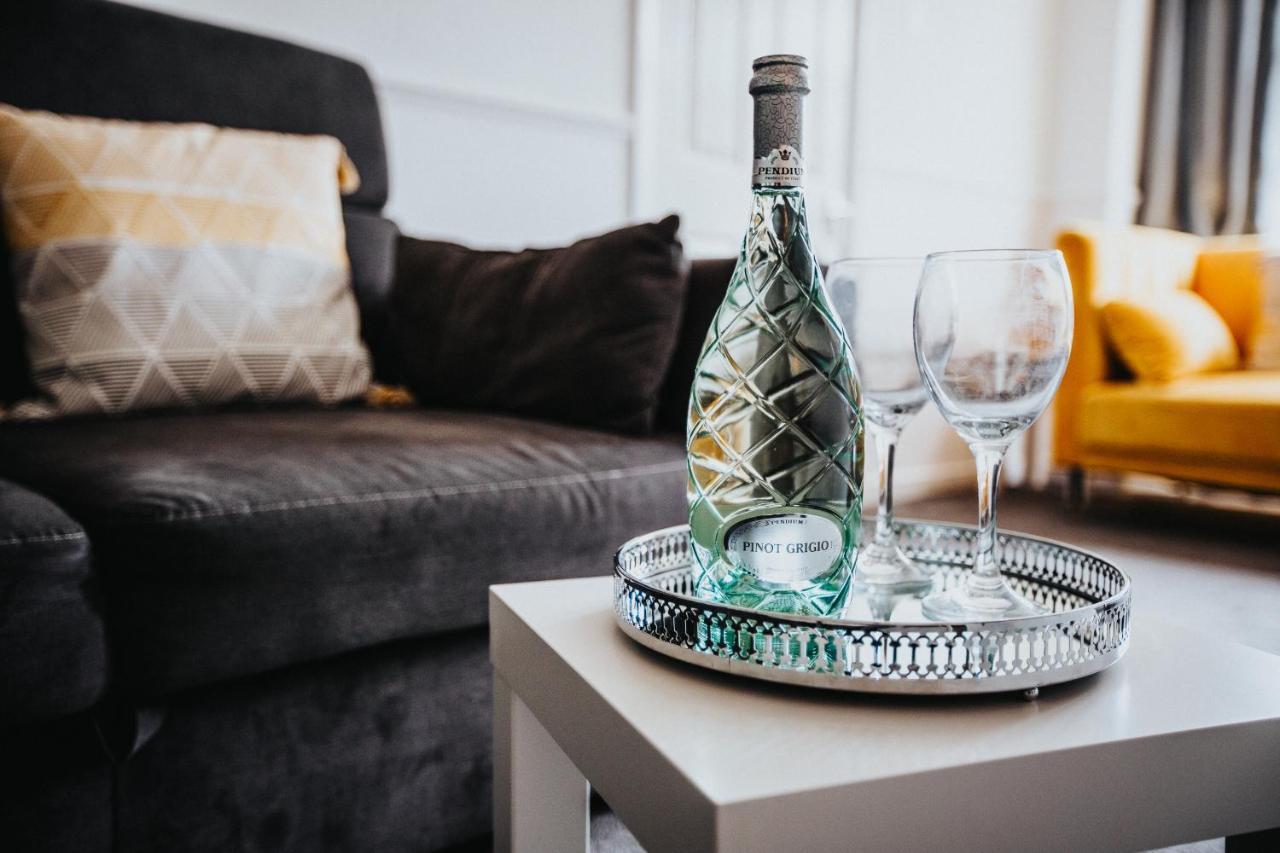 Вилла 1 Mile To Etihad Stadium & Coop Arena, Free Parking, 7 Ppl Манчестер Экстерьер фото
